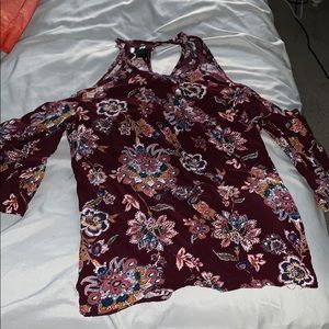 Floral Cold Shoulder Longsleeve